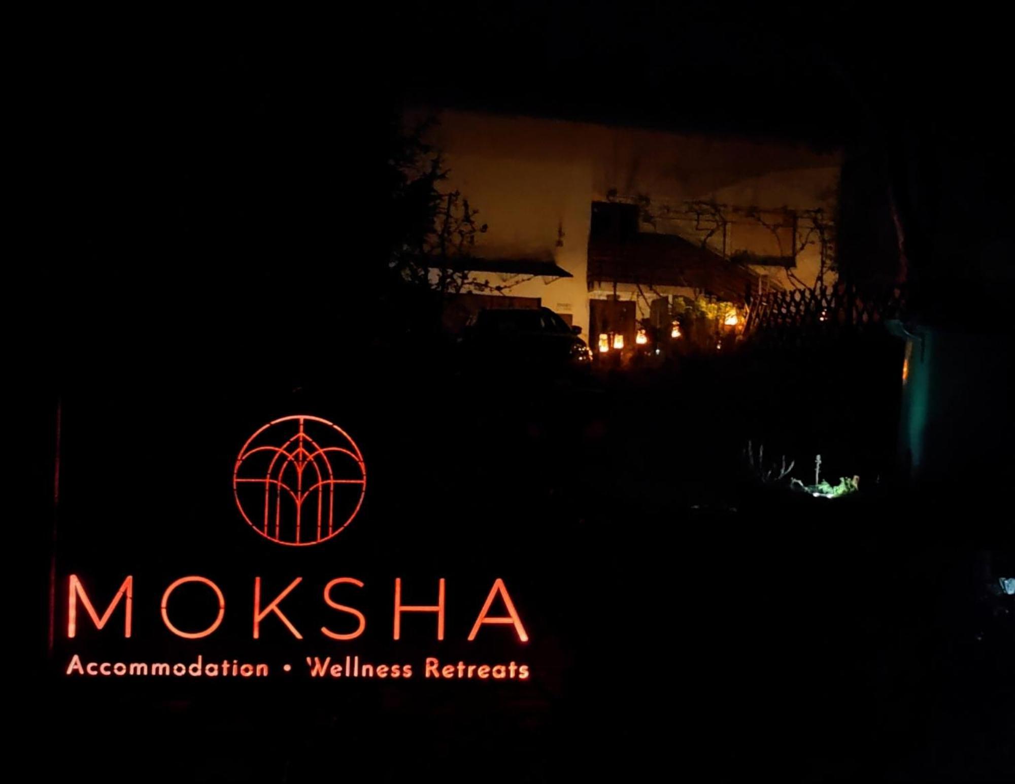 Moksha Slovenia Tolmin Buitenkant foto