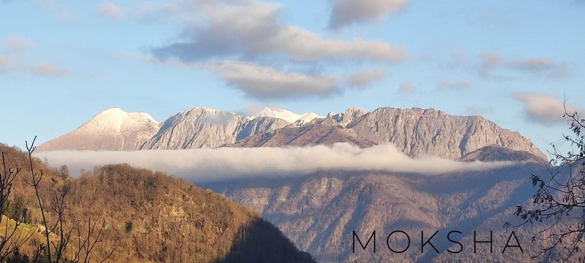 Moksha Slovenia Tolmin Buitenkant foto